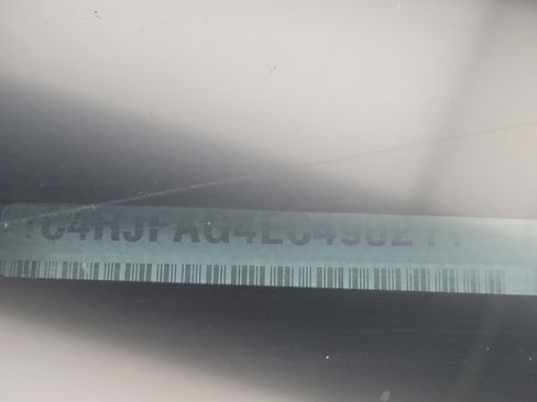 Used 2014 Jeep Grand Cherokee Altitude image 33