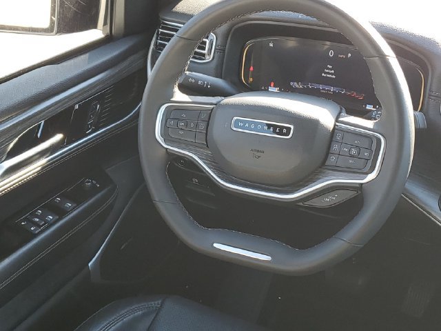 Used 2024 Jeep Wagoneer Series II AWD/4WD image 25