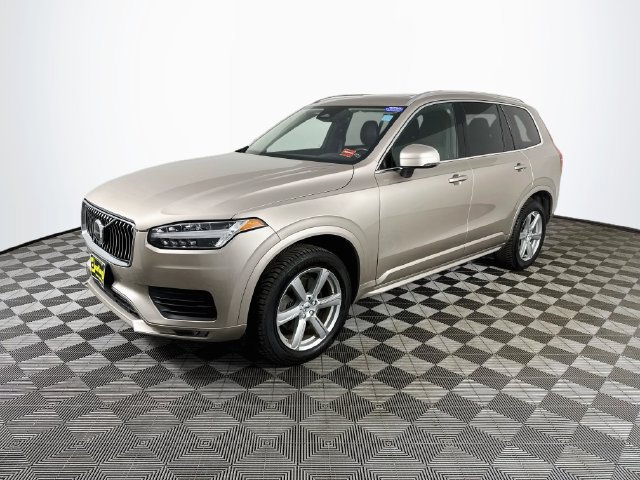 Used 2023 Volvo XC90 B5 Core AWD/4WD image 3