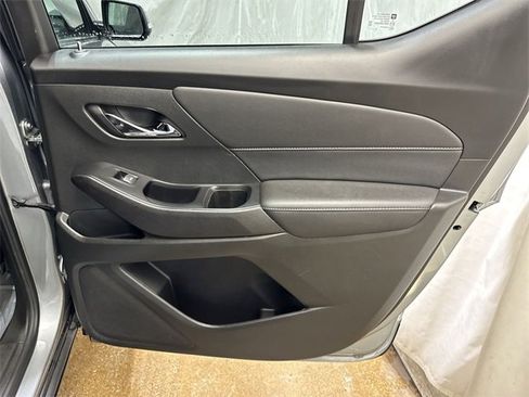 Used 2023 Chevrolet Traverse LT w/ LPO, Floor Liner Package image 28