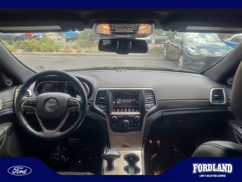 Used 2015 Jeep Grand Cherokee Limited w/ Luxury Group II AWD/4WD image 20