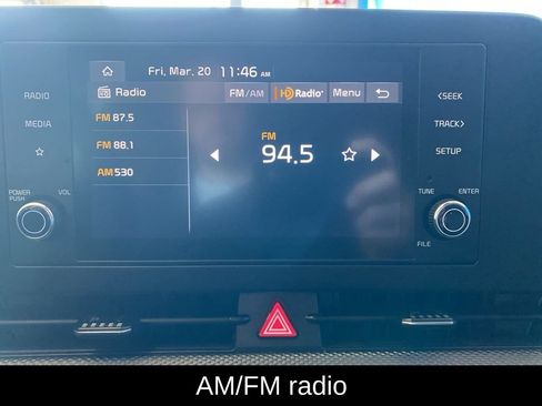 Used 2025 Kia Sportage LX image 2