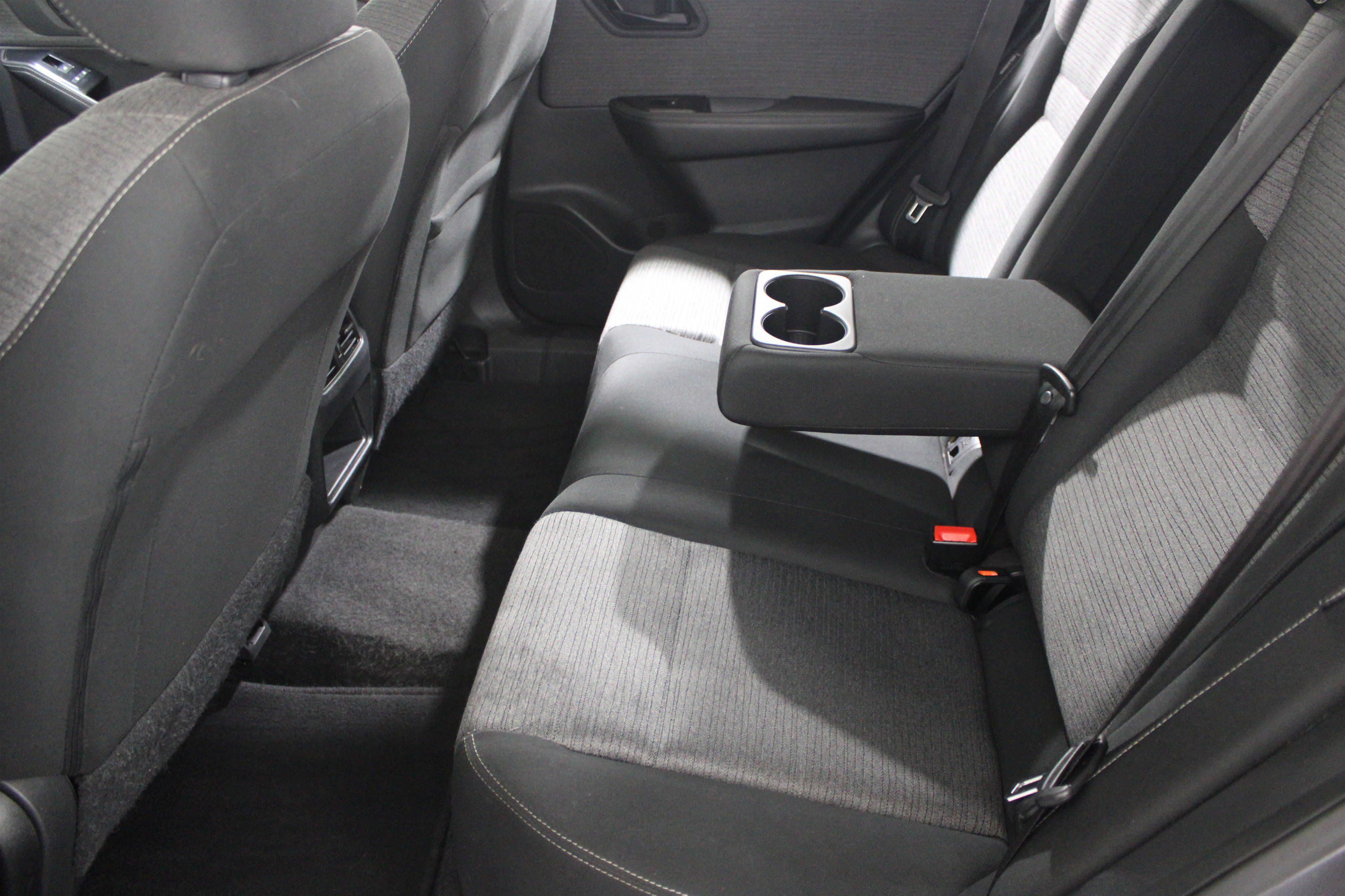 Used 2022 Nissan Rogue S AWD/4WD image 16