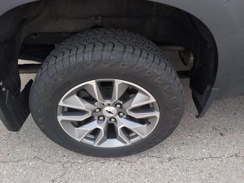 Used 2022 Chevrolet Silverado 1500 RST AWD/4WD image 9