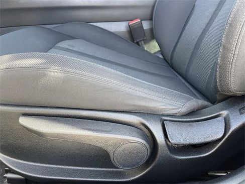 Used 2022 Kia K5 LXS image 24