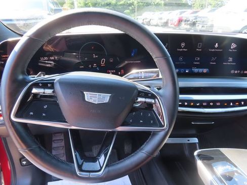 Certified 2024 Cadillac Lyriq Luxury AWD/4WD image 19