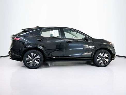 Used 2024 Nissan Ariya AWD image 10