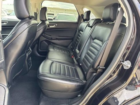 Used 2022 Ford Edge SEL image 19