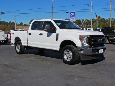 Used 2022 Ford F250 XL w/ Power Equipment Group image 7