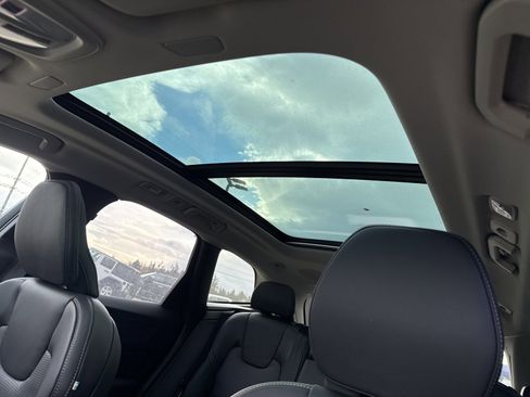 New 2026 Volvo XC60 B5 Ultra w/ Protection Package Premier image 30