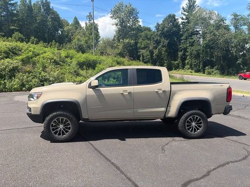 Used 2022 Chevrolet Colorado ZR2 AWD/4WD image 6