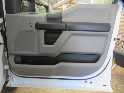 Used 2022 Ford F350 XL w/ Power Equipment Group AWD/4WD image 23