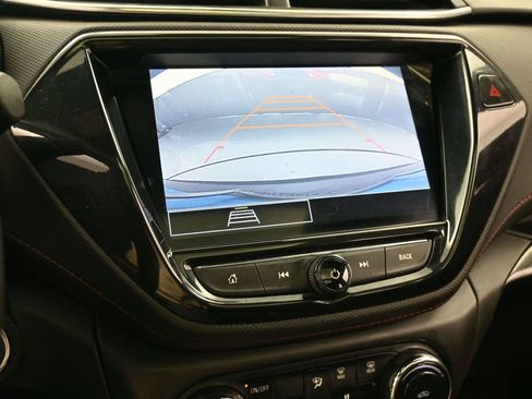 Used 2023 Chevrolet TrailBlazer RS w/ Sun and Liftgate Package FWD image 17