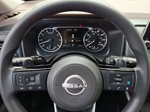 Used 2023 Nissan Rogue SV AWD/4WD image 19