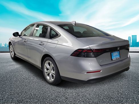 Used 2024 Honda Accord LX image 3
