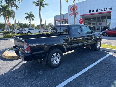 Used 2014 Toyota Tacoma PreRunner image 4