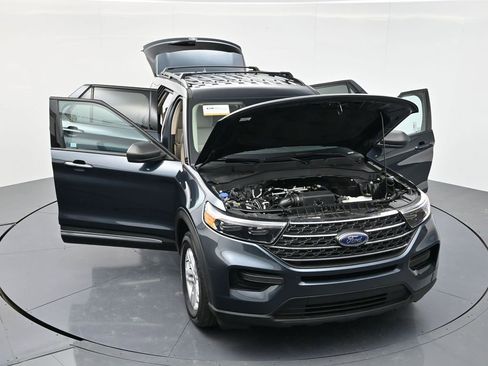 Certified 2022 Ford Explorer XLT w/ Class IV Trailer Tow Package image 58