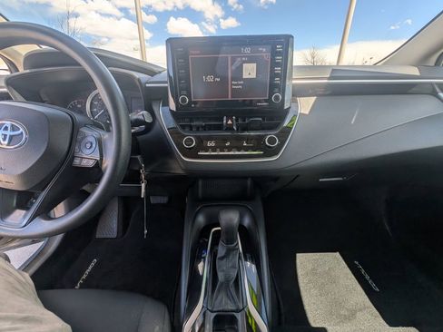 Used 2022 Toyota Corolla LE FWD image 20