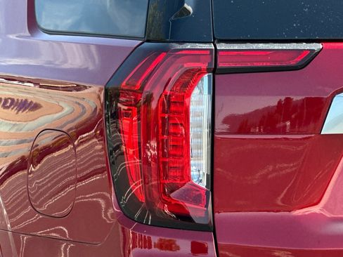 Used 2024 GMC Yukon Denali AWD/4WD image 48