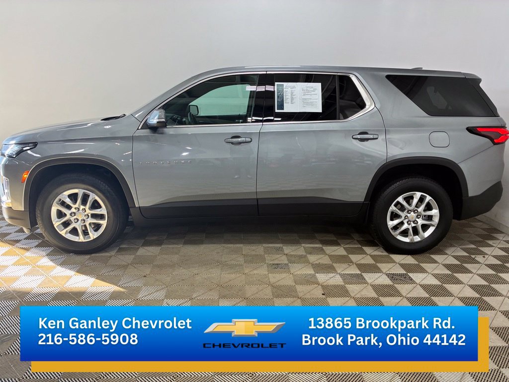 Used 2023 Chevrolet Traverse LS w/ Safety Package FWD image 7