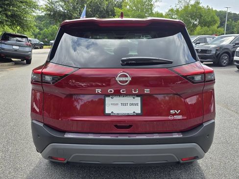 Used 2023 Nissan Rogue SV FWD image 4