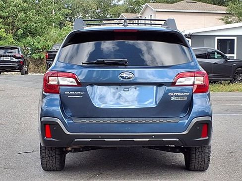 Used 2019 Subaru Outback 2.5i Limited AWD/4WD image 6