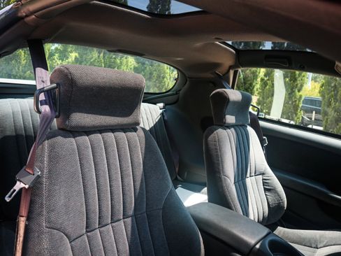 Used 1998 Pontiac Firebird Formula w/ Opt Pkg image 31