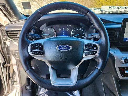 Certified 2020 Ford Explorer XLT w/ Comfort Package image 28