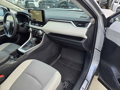Certified 2025 Toyota RAV4 XLE Premium image 12