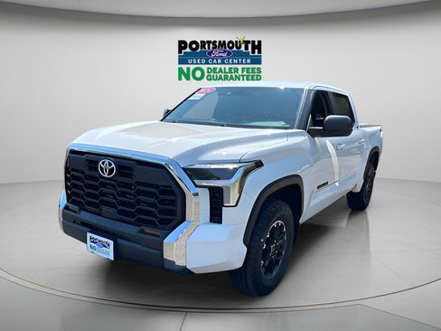Used 2024 Toyota Tundra SR5 w/ TRD Off-Road Package AWD/4WD image 19