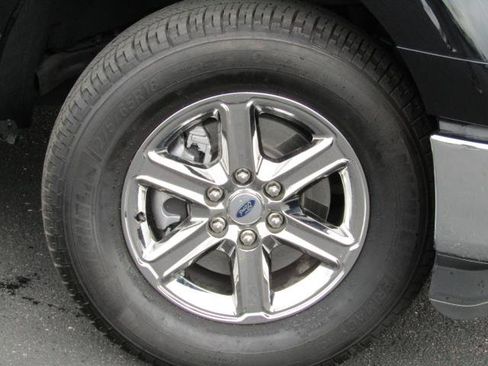 Used 2025 Ford F150 XLT w/ Equipment Group 302A MID AWD/4WD image 11
