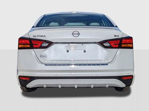 New 2026 Nissan Altima 2.5 SV FWD image 4