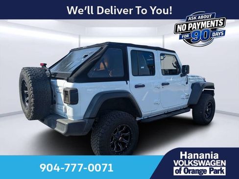 Used 2019 Jeep Wrangler Unlimited Sport S AWD/4WD image 3