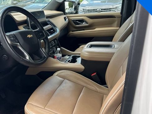 Used 2021 Chevrolet Tahoe Premier w/ Premium Package AWD/4WD image 2