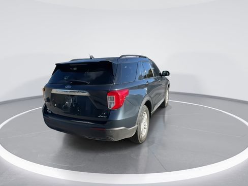 Used 2022 Ford Explorer XLT image 17