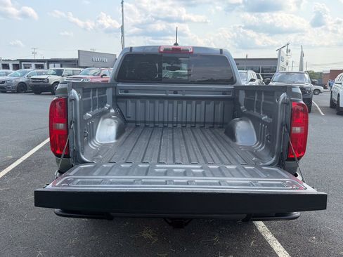 Used 2022 Chevrolet Colorado Z71 w/ Trail Boss Package AWD/4WD image 5