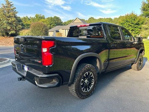 Used 2024 Chevrolet Silverado 1500 ZR2 w/ Technology Package AWD/4WD image 28