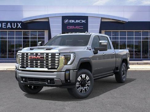 New 2026 GMC Sierra 3500 Denali w/ Denali Reserve Package image 78