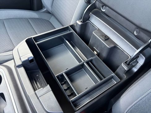 Used 2022 GMC Sierra 1500 Elevation image 19