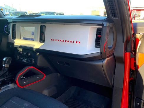 Certified 2023 Ford Bronco Heritage Edition image 18