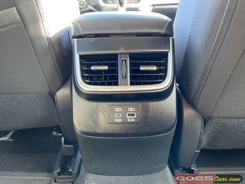 Used 2025 Subaru Outback Premium image 21