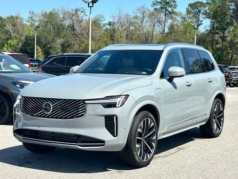 New 2026 Volvo XC90 T8 Ultra w/ Protection Package Premier AWD/4WD image 4