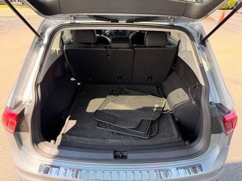 Certified 2023 Volkswagen Tiguan SE AWD/4WD image 13