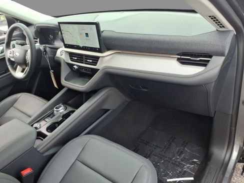 New 2026 Ford Explorer Active w/ Active Comfort Package AWD/4WD image 12