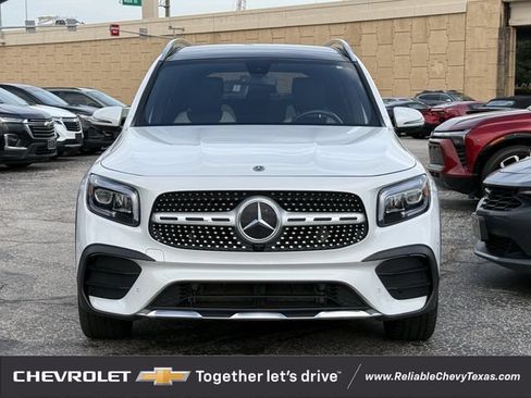 Used 2022 Mercedes-Benz GLB 250 image 3