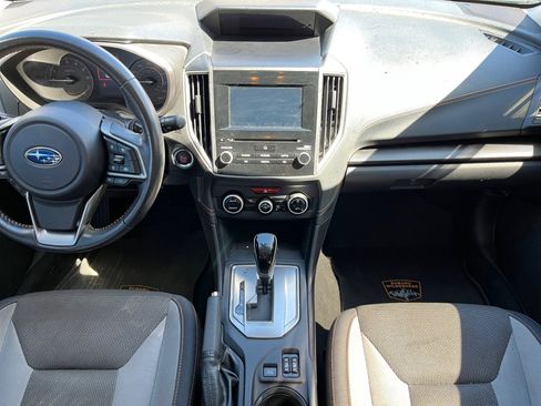 Used 2023 Subaru Crosstrek 2.0i Premium image 11