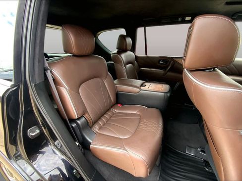 Used 2015 INFINITI QX80 4WD w/ Limited Package image 20