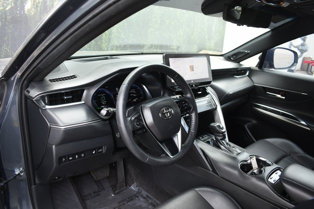 Certified 2024 Toyota Venza Limited AWD/4WD image 14