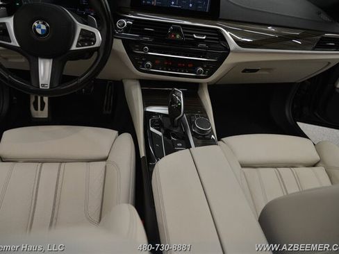 Used 2020 BMW 530i w/ M Sport Package RWD image 17