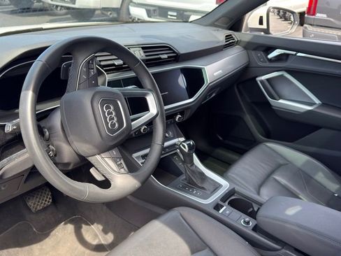 Used 2025 Audi Q3 2.0T Premium AWD/4WD image 8